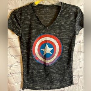 Distressed Marvel Captain America Short Sleeved Women's Tee - GUC - Size S-
